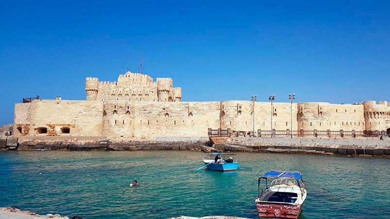 Image of the Citadel of Qaitbay fortress in Alexandria, Egypt