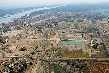 Overview image of the karnak temples in Egypt