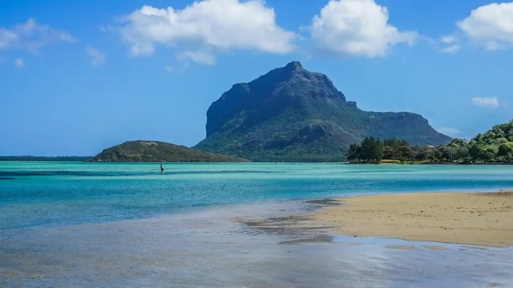 Le Morne (Beach and Mountain)